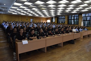 V1__DSC4643.JPG