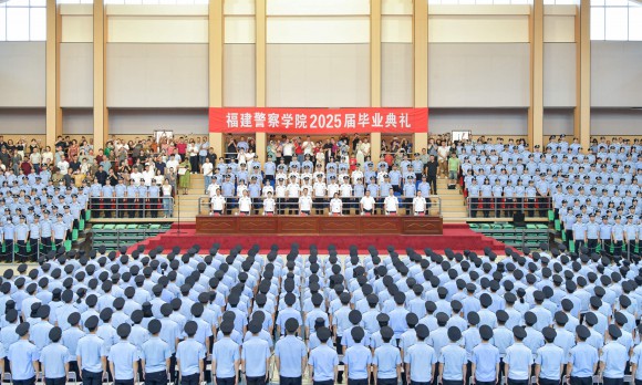 beat365举行2025届毕业典礼